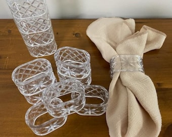 Vintage Lucite Napkin Rings - Clear Oval - Set of 12