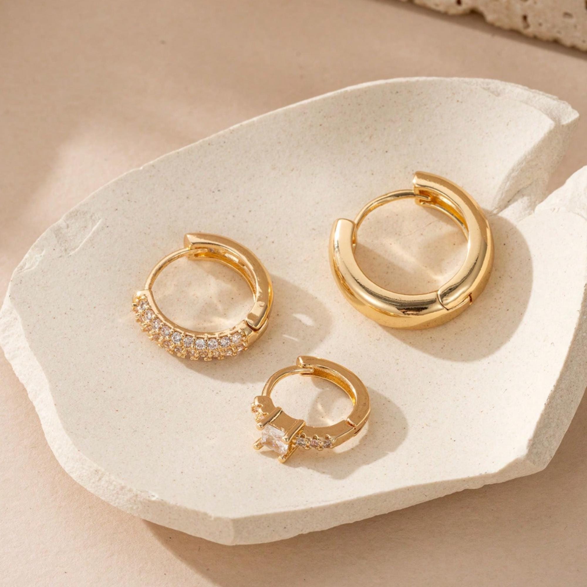 キュービックジルコニア×ゴールドピアス⭐︎3点セット ゴールドキュービックジルコニアフープピアス3個セット レディース