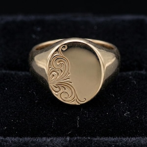 Anel de sinete oval vintage gravado, anel clássico com padrão de pergaminho, aliança minimalista com toque de herança, presente elegante para ele.