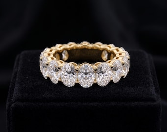 Anello eternity con moissanite, anello con moissanite taglio ovale, anello eternity completo, anello per anniversario, anello nuziale di grande impatto, gioielli da sposa