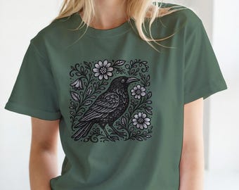 Camiseta de cuervo del bosque folclórico, camiseta de cuervo con linograbado de arte popular, camiseta vintage forestcore, camiseta de bruja goblincore con estética cottagecore