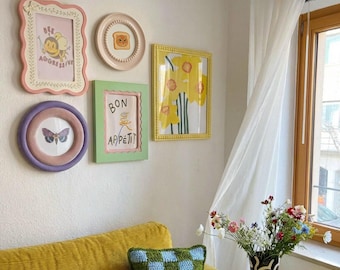 Retro Inspired Pastel Picture Frames Set, Cute Retro Photo Frames, Cottagecore Wall Art Decor, 5 Styles (Round & Rectangular)