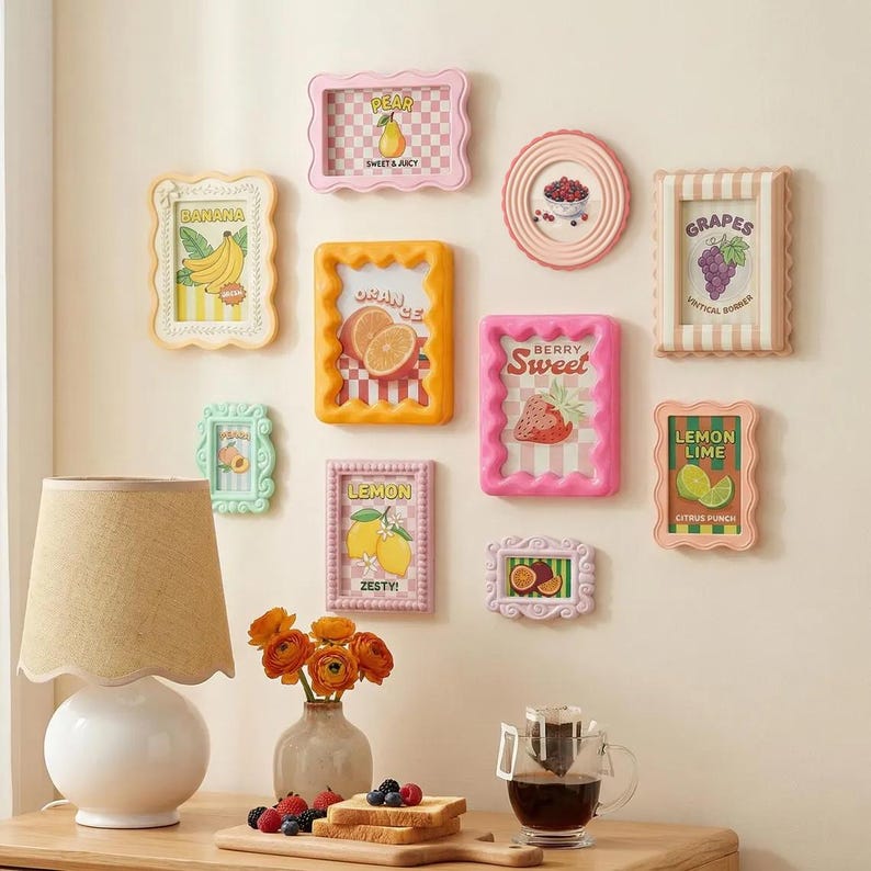 Kleurrijke geschulpte fotolijstset aan de muur, grillige dopamine-fotolijsten, pastelkleurige muurkunstkit, Moederdagcadeau (per stuk) Set of 10Pcs