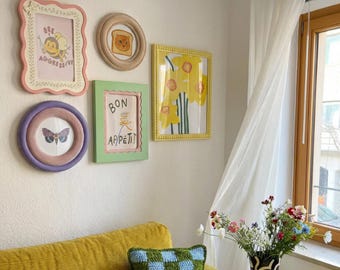 Retro Inspired Pastel Picture Frames Set, Cute Retro Photo Frames, Cottagecore Wall Art Decor, 5 Styles (Round & Rectangular)