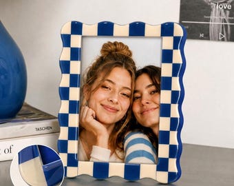 Wavy Checkered Photo Frame, 4x6/5x7/8x10 Sizes, 4 Retro Color Options, Desktop & Wall Mount Picture Frame, Cute Home Decor, Gift for Her