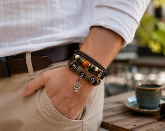Boho leren armband met muzieknootbedeltje, kralen en sterren, verstelbaar, unisex ontwerp