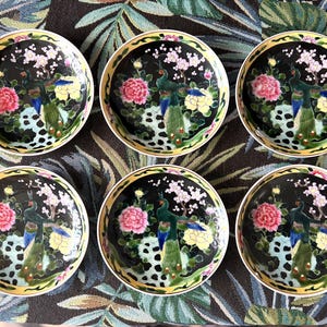 Seltenes Set mit 6 antiken japanischen handbemalten Satsuma Noir Tellern