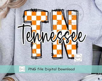 Może przedstawiać: Szara bluza z napisem "Tennessee" w kursywie, a litery "TN" w pomarańczowo-białą kratę. Bluza zawiera również tekst "PNG file Digital Download".