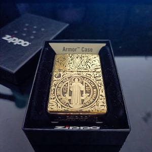 Accendino Zippo con incisione personalizzata Constantin