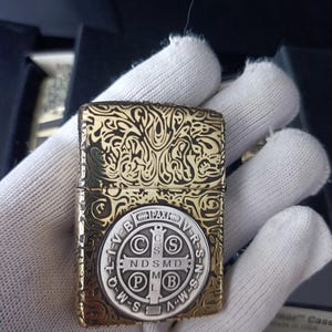 Accendino Zippo con incisione personalizzata Constantin