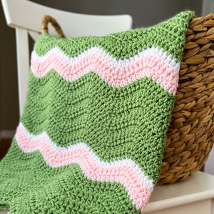 Quick and Easy Crochet Blanket, Crochet Blanket Tutorial , Daisy Cottage Designs, Easy Crochet Patterns, Wavy Crochet Pattern