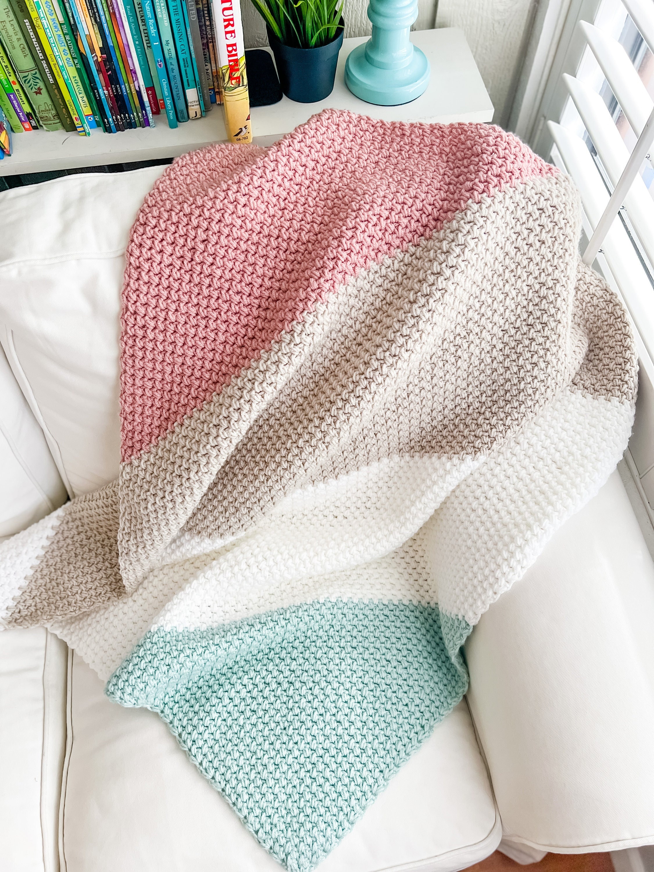 The Creme Color Block Blanket – Free Crochet Pattern