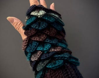 Dragon Scale Fingerless Gloves - Volume 2