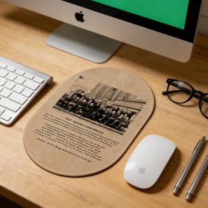 Mousepad da Conferência Solvay de 1927, Tapete de Mesa Oval de História da Física, Mousepad com Cientistas Famosos Einstein, Curie e Bohr, Presente Exclusivo para Professores de STEM
