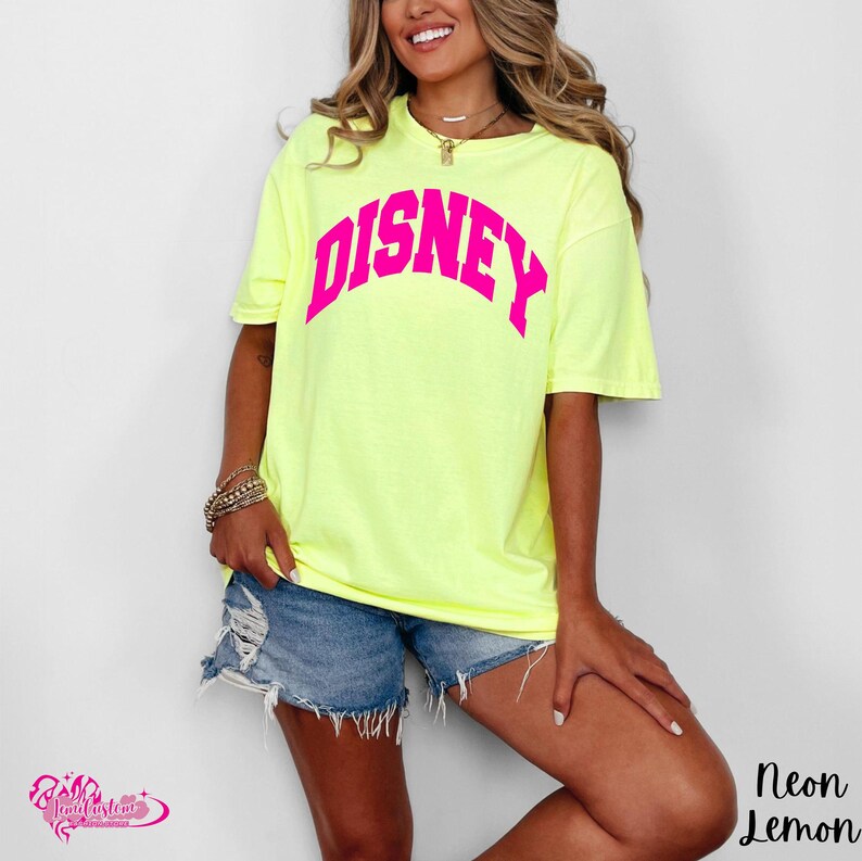 Disney Vacation T-Shirt, Women's Disney Tee, Summer Disney, Trendy, Preppy, Oversized, Comfort Colors Disney Shirt, Neon Disney World Shirt immagine 6