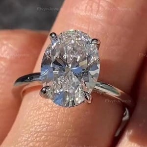 Vintage Hidden Halo 3 CT Oval Cut Moissanite Engagement Ring Diamond Wedding Ring Colorless Moissanite Ring Anniversary Ring for Gift