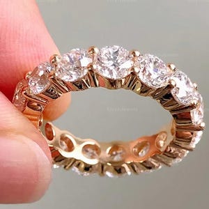 Round Moissanite Eternity Ring, 14k Gold Wedding Band, 3.5 mm Round Moissanite Anniversary Ring, Ethically Handcrafted Bridal Jewelry