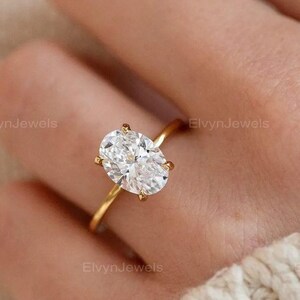 Oval  Engagement Ring in 14k Solid Gold, 2 CT Moissanite Engagement Rings 4 Prong Solitaire Moissanite Ring , Gold Promise Ring
