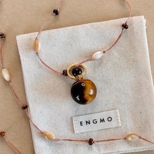 Collar con frasco de perfume de ojo de tigre, colgante de frasco de aceite esencial rellenable, collar de cristal, cordón encerado, joyería bohemia, regalo para ella, conexión a tierra