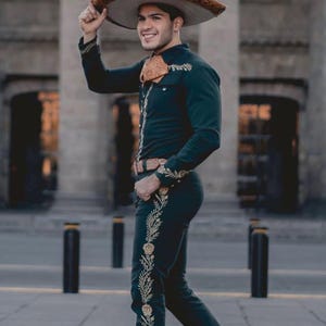 Embroidered Green Charro Suit: Slim Fit Mexican Fiesta Outfit