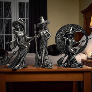 Handicraft Halloween Broom Moon Witch Statues Halloween Indoor Broom Moon Witch Ornaments Decorations for Room Party Gift for Mom Grandma