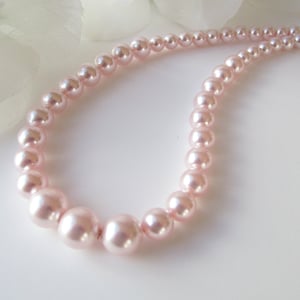 Graduated Pearl Necklace,Single Strand Pearl Necklace,Graduated Pearls,Romantic,Bridesmaid Beaded Necklace,Pearl Necklace, Rosaline Pink