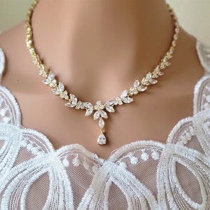 Wedding Jewelry, Gold Bridal Necklace, Leaf Necklace, Bridal Statement Necklace, Wedding Jewelry Set, Princess Wedding, Floral Vine Necklace