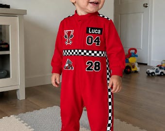 Conjunto personalizado de coche de carreras para bebé, pelele rojo con diseño de coche de carreras, regalo para baby shower, regalo para recién nacido, regalo para embarazadas, ropa personalizada para bebés.