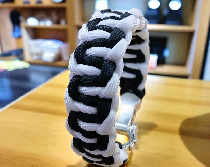 Paracord Bracelet: Black and White Adjustable to fit 7-8 inch wrist