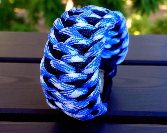 Paracord Bracelet Blue, White & Black “Glacier Flow”