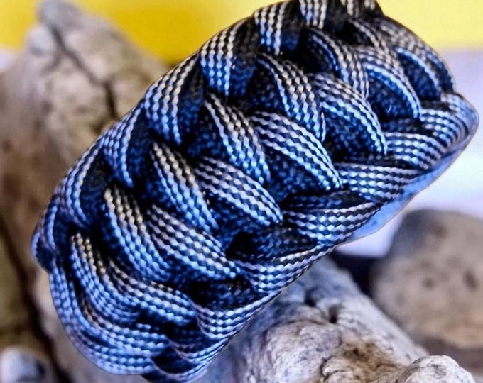 Silver & Black “Steelwave” Paracord Bracelet