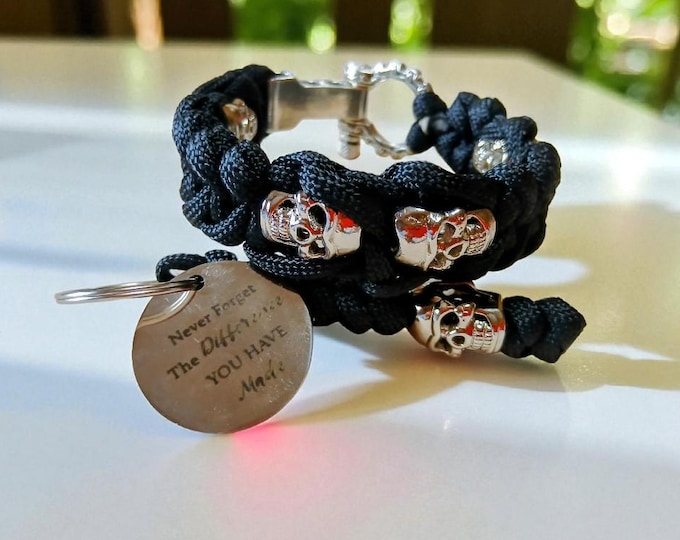 Black Skull Paracord Adjustable Bracelet Set & Matching Keyring, Fit 7-8 inch Wrist