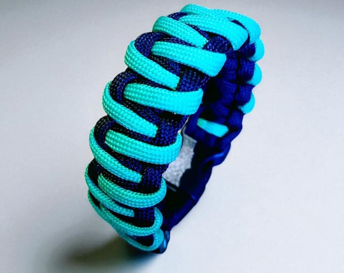 Green and Black “The Vine” Paracord Bracelet