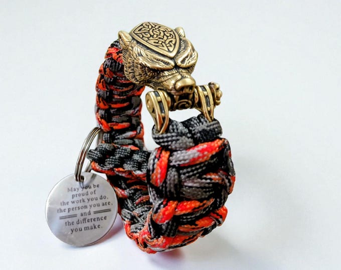 Paracord Bracelet "Emberfang Wolf" & Keyring Set Gift for him/her