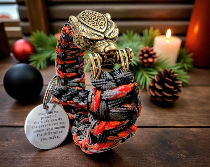 Emberfang Wolf Paracord Bracelet & Keyring Set