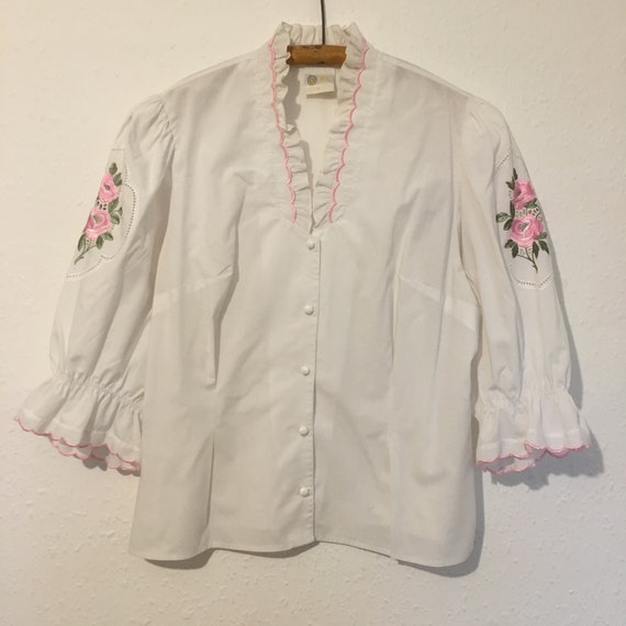 Size 20 1980s Folk blouse.