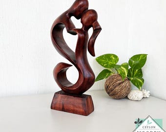 Hand Carved Mahogany Wooden Lovers Statue - Heart Sculpture