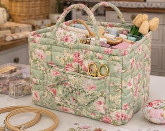 Borsa per progetti di cucito trapuntata floreale con tasche, cestino portaoggetti per ricamo, borsa portaoggetti in tessuto per lavori artigianali, regalo per artigiani
