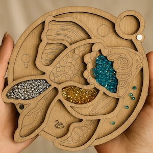 Wooden Bead Organizer with Magnetic Plexiglass Lid, Fish Shape Storage Box for Beads, Embroidery and Jewelry Making Supplies