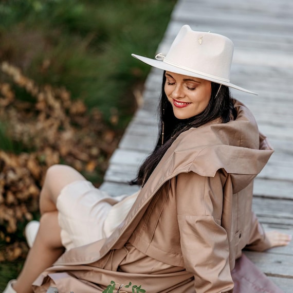 Sand Beige Wool Fedora Hat With Gold Chain – Wide Brim Felt Hat - Main Image