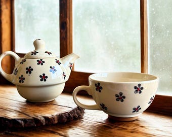 Handcrafted Floral Tea-for-One Ceramic Set | Vintage Cream Glaze | Teapot & Cup Personal Tea Set