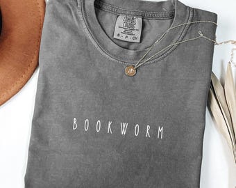 Comfort Colors® Bookworm Shirt, Book Lover T-shirt, Bookish Outfit, Book Club Clothing, Bookworm Tee, Reading Teacher Tshirt, Librarian Gift