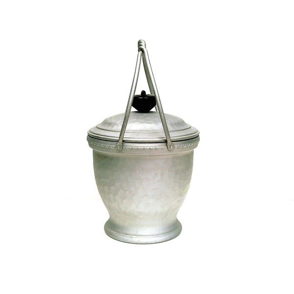 Vintage Ice Bucket 1940s Retro Barware Matte Silver Lehman Aluminum Bakelite Knob Fitted Lid Mid century Ice Cube Buckets