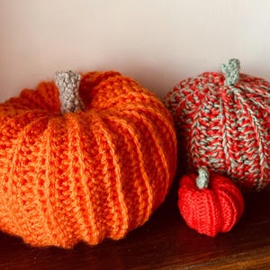 Crochet pumpkin - Handmade pumpkin decoration - Fall decor - Hand-knitted amigurumi pumpkin - Crochet autumn decoration