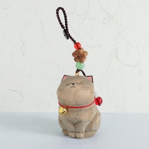 Handmade Wooden Carving Cat Keychains, Wooden Cat Ornaments, Cute Car Charm, Hand Craft wood art, Grey Exotic Shorthair, Garfield