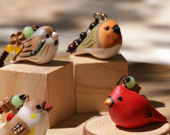 Handmade Wooden Carving Bird Keychains, Wooden Bird Ornaments, Creative And Cute Car Charm, Hand Craft wood art, Wooden Birds