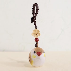 Handmade Wooden Carving Bird Keychains, Wooden Bird Ornaments, Creative And Cute Car Charm, Hand Craft wood art, Sparrow