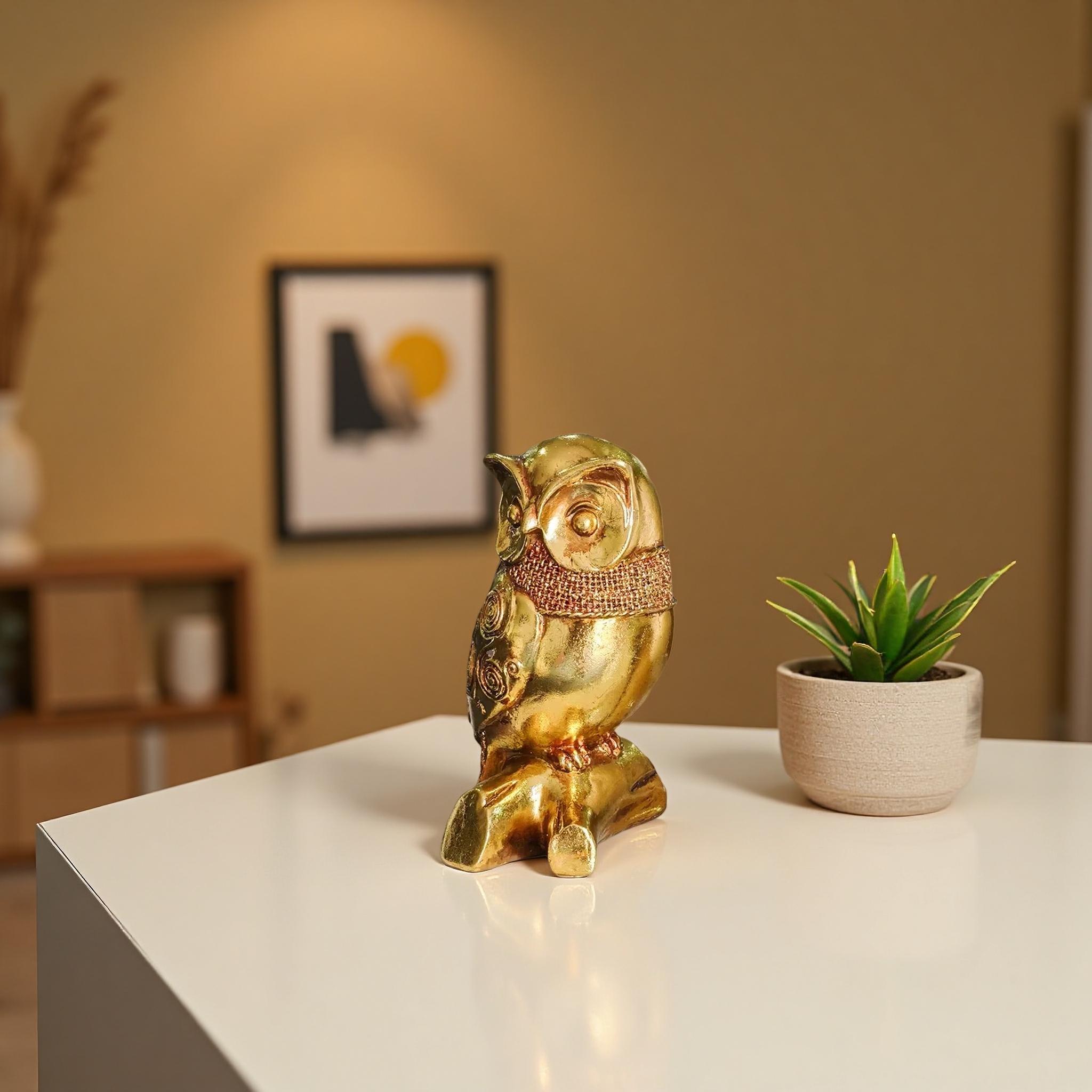 黄金のフクロウの彫刻：装飾樹脂製置物 - Etsy 日本