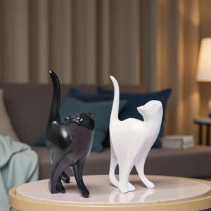 Modern Abstract Cat Figurine 2025 | Minimalist Resin Sculpture for Home Decor | Unique Gift for Cat Lovers