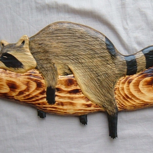 Wood carving Raccoon Chainsaw carving Log Cabin Decor Chainsaw Sculpture Home Decor Wall Art